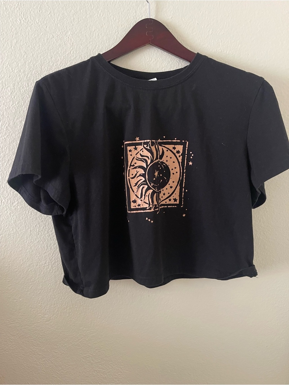 Black Cropped Sun & Moon Graphic Tee